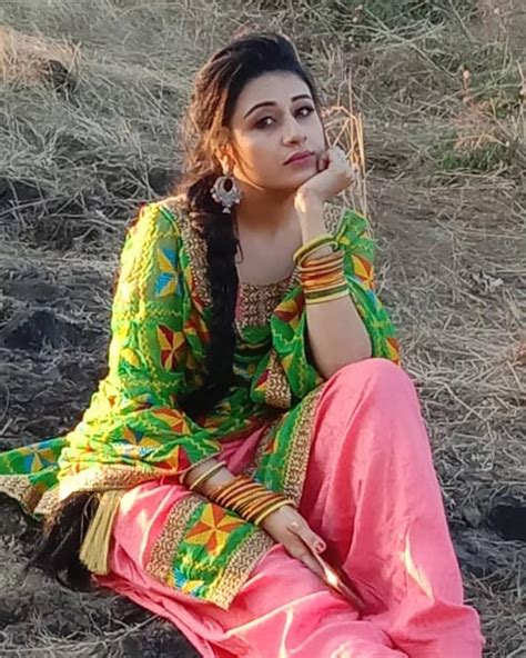 Beautiful Photos Of Paridhi Sharma In Saree Wiki Bio Tv Shows Facts Instagram
