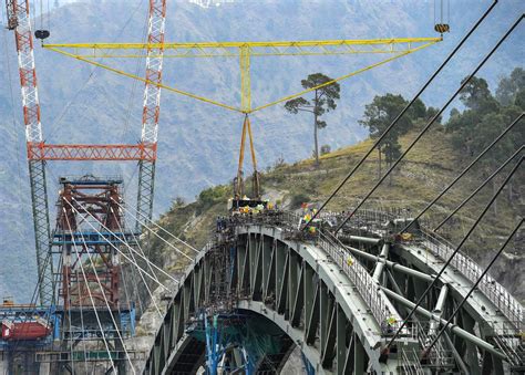 Arch Of Worlds Highest Railway Bridge On Chenab River In J K Completed