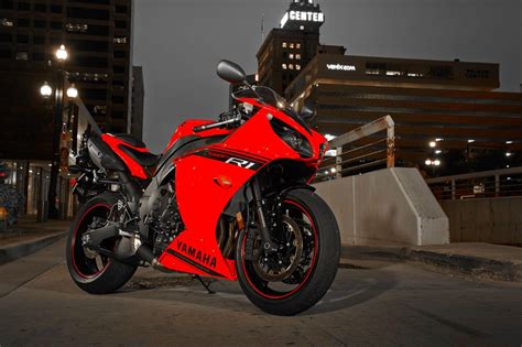 Red Yamaha R1 Wallpapers Top Free Red Yamaha R1 Backgrounds