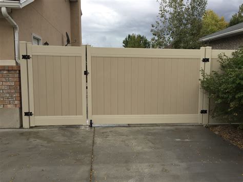Vinyl Fence In Davis County Salt Lake County And Weber County Crown