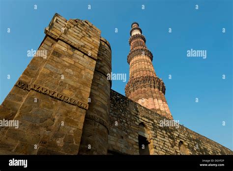 Qutb Minar Qutb Complex Unesco World Heritage Site Mehrauli