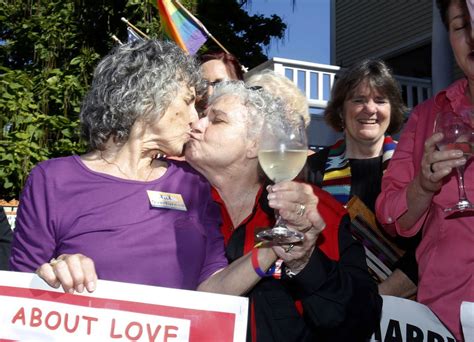 U S Supreme Court To Hear Ohio Same Sex Marriage Case On April 28 As Local Officials Submit