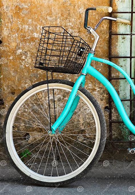 Vintage Bicycle With Basket Stock Image Image Of Cream Beige 38288787