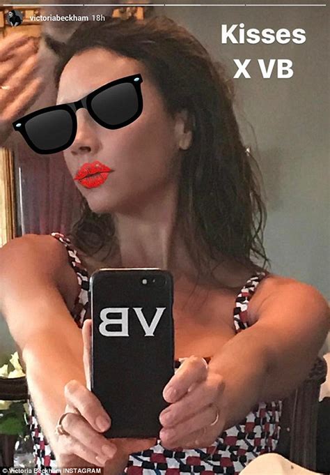 Victoria Beckham Puckers Up For Hilarious Instagram Snap Daily Mail