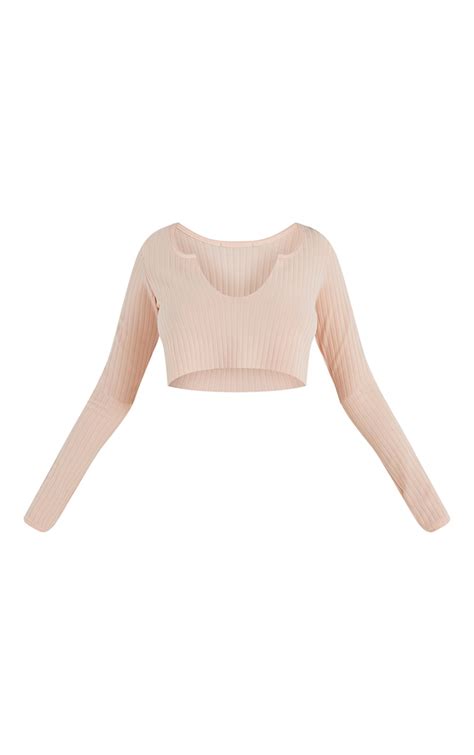 nude long sleeve rib raw v crop top tops prettylittlething ie