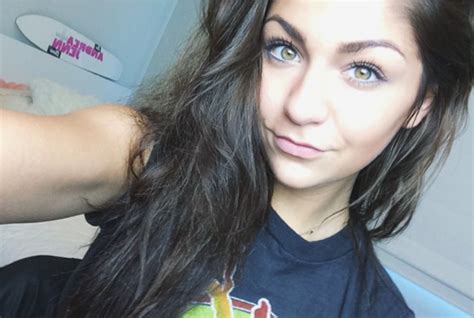 Andrea Russett22 Sexy Youtubers