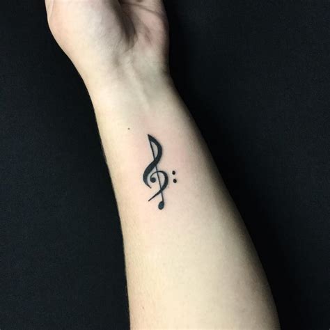 In effetti, è il famoso simbolo egiziano. Tatuaggio chiave di violino significato ...