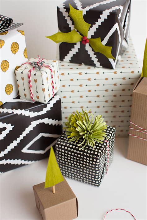 This idea is perfect for a lazy gift wrapper. 16 DIY Holiday Gift Wrap Ideas - The Crafted Life