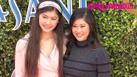 Kristi Yamaguchi Poses With Her Daughter Keara On The Red Carpet At The