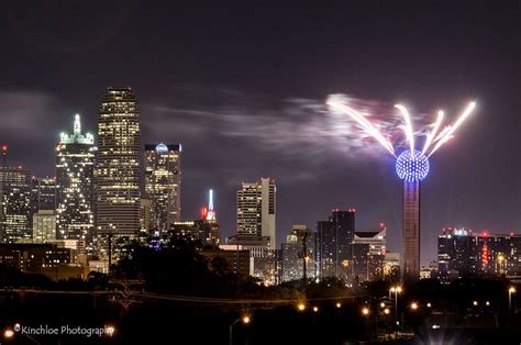 Reunion Tower Fireworks Dallas Tx Fireworks Tower Dallas