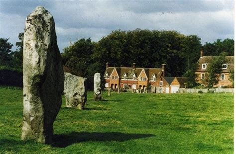 Avebury Henge The Largest Stone Circle In The World