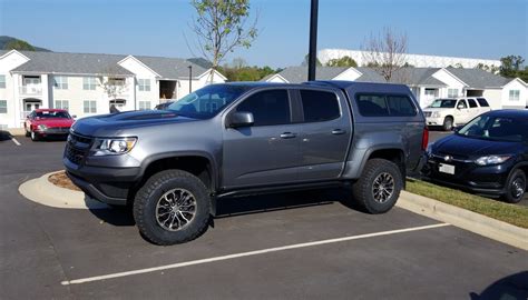 Sold Leer 180 Camper Shell 2nd Gen 1000 Chevy Colorado And Gmc Canyon