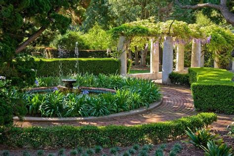 35 Beautiful Formal Garden Design Ideas Sweetyhomee