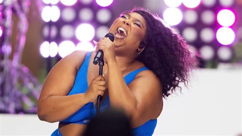 Lizzo Earns Second No 1 Hit With ‘about Damn Time As New Album ‘special Debuts At No 2