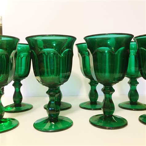 Vintage Set Of 8 Emerald Green Thick Glass Wine Goblets In 2020 Wine Glass Wine Goblets Glass