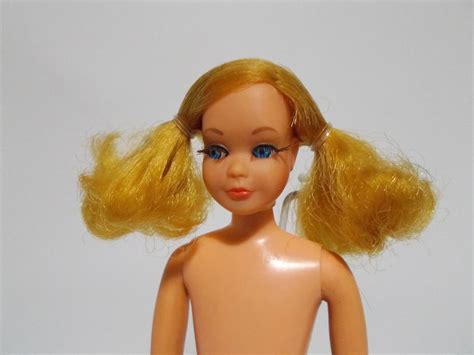 Vintage Dramatic Living Skipper Doll Barbie Sister Jointed