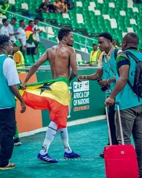 AFCON Ghanaian Midfielder Goes Naked After Shock Exit From Tournament Photos The