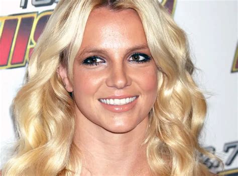 Britney Spears On Lui Réclame 10 Millions De Dollars Public