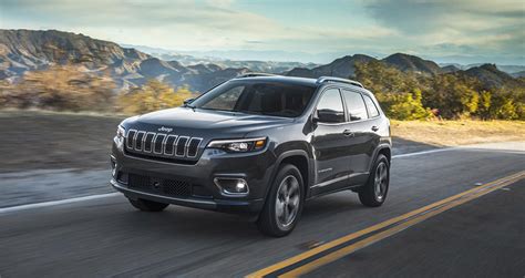 2019 Jeep Cherokee Wins Top Safety Pick Award From Iihs