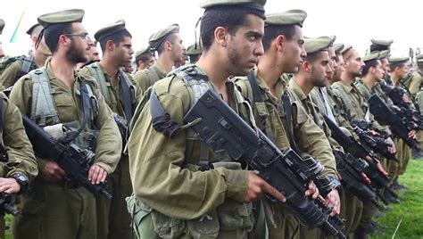 Golani Intersection Israel February 20 Golani Brigade Recruits