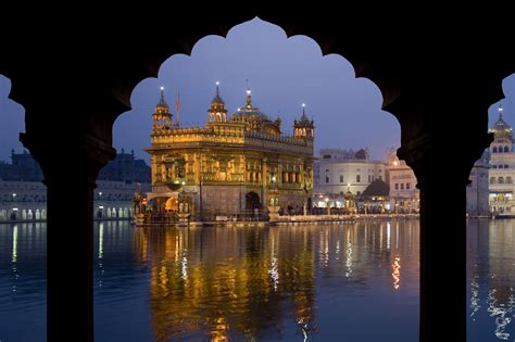 Just 12 Stunning Photos Of The Golden Temple In Amritsar Condé Nast