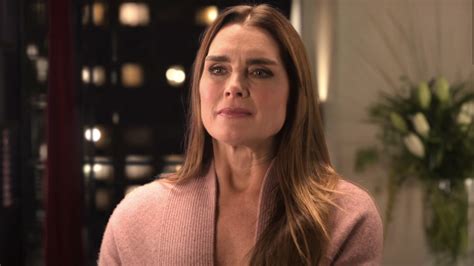 Brooke Shields Opens Up About Her Mom Having Her Pose