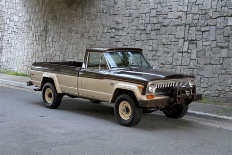 1978 Jeep J20 Motorcar Studio