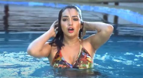 Amrapali Dubey Hot Scene In Swimsuit Bhojpuri Actress Raising The