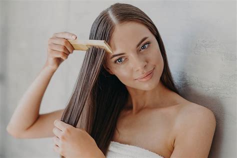 What To Do With Wet Hair After Shower Tony Shamas Hair Salon And Laser