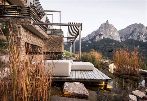 15 Amazing Rustic Deck Designs That Will Enhance Your Outdoor Living