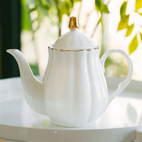 BTäT Royal Tea Set BTAT