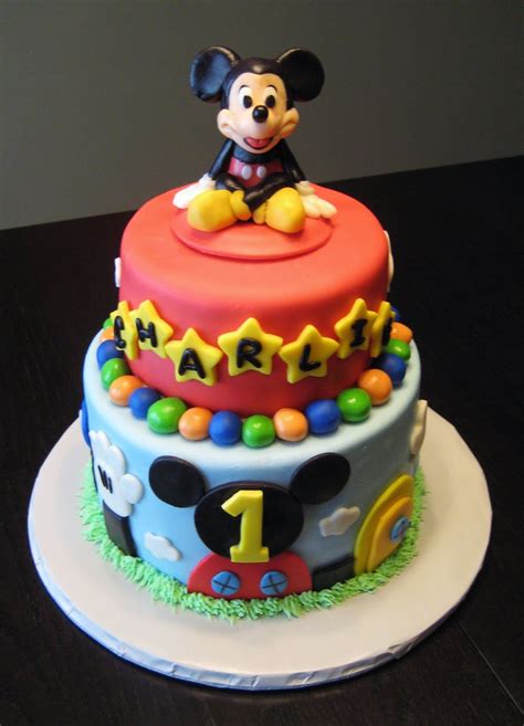 Top with your mickey logo chocolate decorations (these are demonstrated in the video for info on how to temper chocolate and what chocolate to use click here). Custom Cakes by Julie: Mickey Mouse Clubhouse Cake IV