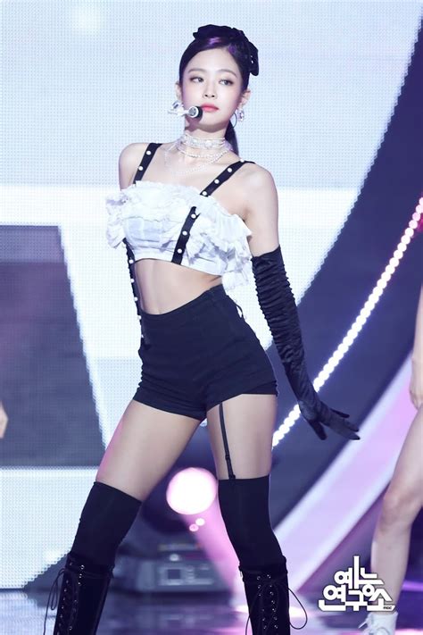 Times BLACKPINK S Jennie Showed Off Her Perfect Body Line Koreaboo