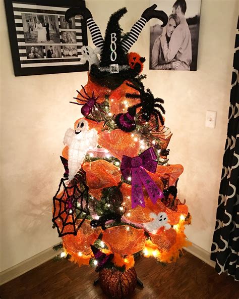 20 Halloween Decoration For Trees