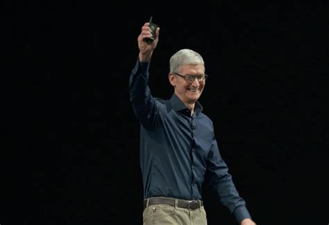Tim Cook’s Fight For Lgbtq Rights Earns Him 2019’s ‘champion Award’