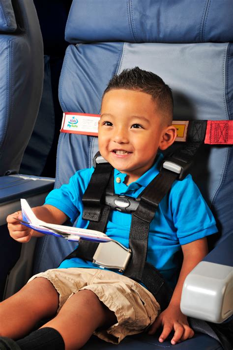 Cares Harness Review Should You Buy The Toddler Airplane Harness