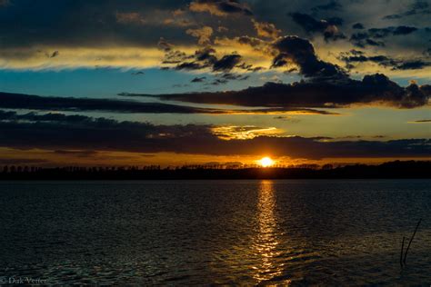 Wallpaper Lake Sunset Clouds Dusk Dark Ripples Hd Widescreen