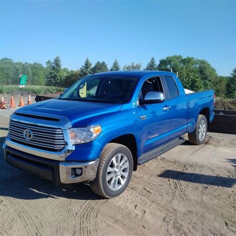 Photo Image Gallery And Touchup Paint Toyota Tundra In Blazing Blue