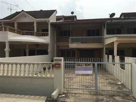 With our amazing range of double storey house designs, hoot homes has a home to suit everyone. Double Storey House , Ujong Pasir / (end 1/10/2019 4:11 PM)
