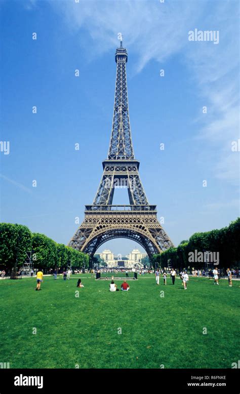 Eiffel Tower Tour Eiffel Paris France Stock Photo Alamy