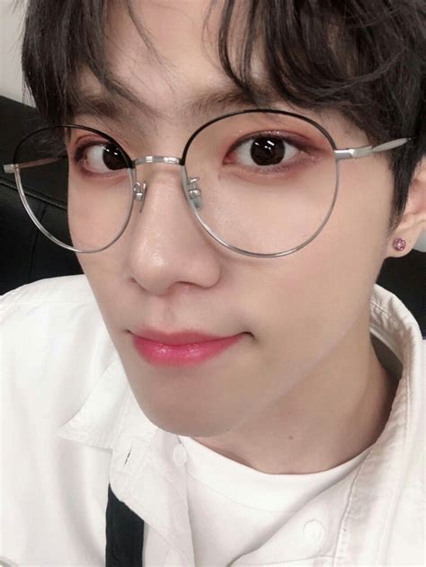 Dong Han Twitter D Kim Dong Kpop Glasses Instagram Posts Joyful Bts Jungkook Babes Madness