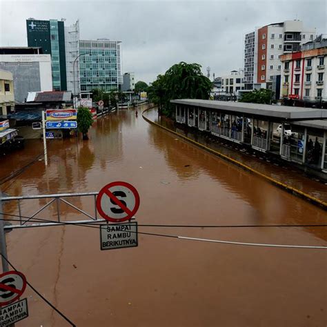 Cara mengatasi banjir kilat geografi. Cara Mengatasi Masalah Banjir Kilat