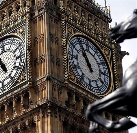 Glockenschlag: Seit 150 Jahren läutet Big Ben in London - WELT