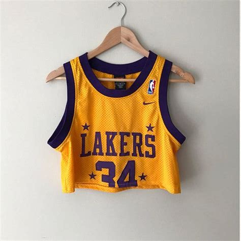 All jerseys are reversible mesh and can be customized on the back to include your player name or team name, number or both. This is a Reworked/Cropped - LA Lakers - Retro Basketball Jersey - Womens Small This Jersey is ...