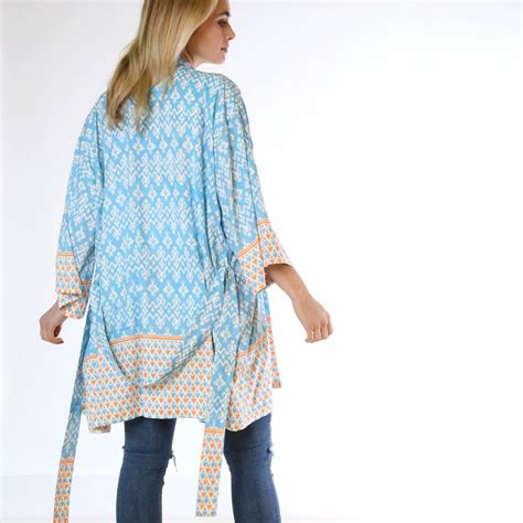 Pacific Islands Sky Bamboo Short Kimono By Verry Kerry