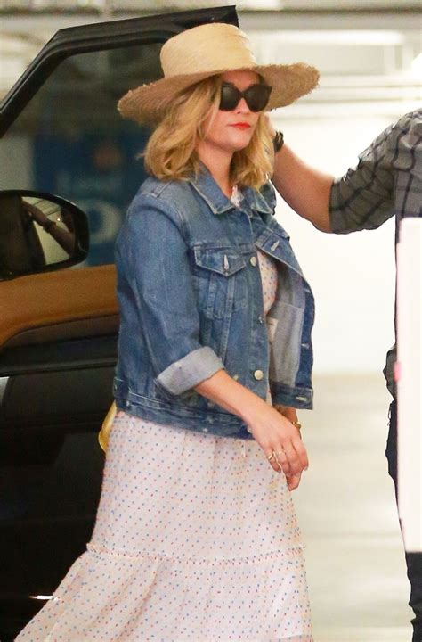 REESE WITHERSPOON Out In Santa Monica HawtCelebs