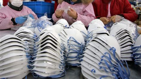 Per quanto concerne i quattro comuni inseriti in zona rossa in lombardia dall'ordinanza del governatore attilio fontana, entrano in vigore le seguenti regole: Emergenza coronavirus: "La Lombardia diventi tutta zona ...