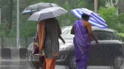 Delhi Ncr Likely To Receive Rain Thunderstorm In The Next 2 Hours Imd