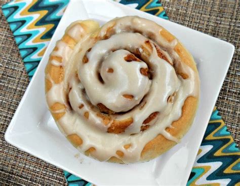 Giant Cinnamon Rolls ~ Perfect For Fathers Day She Jana Or So