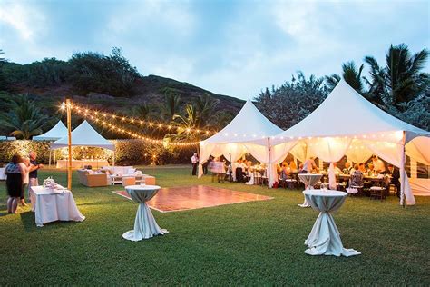 Dreaming of dining under the stars with your significant other and loved ones for your golden anniversary? wedding-tent-kauai-lees-rentals-gallery6.jpg (900×600 ...